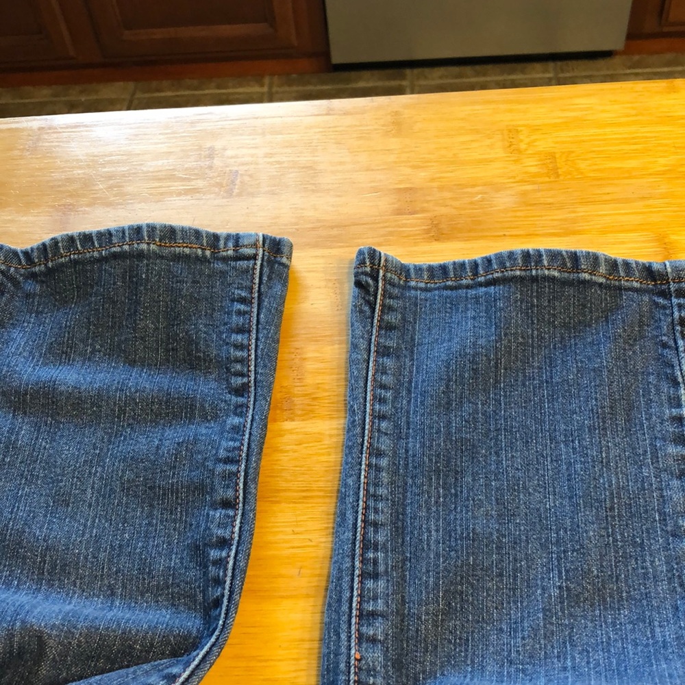 Levi’s - Picture 3 of 6